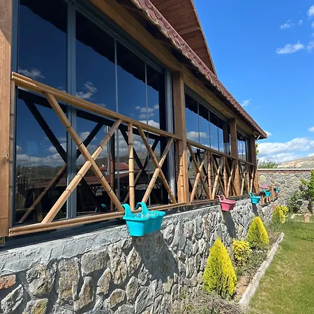Guemuesler Manastiri Villa *