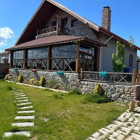 Guemuesler Manastiri Niğde